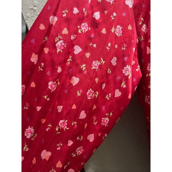 Victoria’s Secret Red With Hearts And Flowers Button Up Sleep Top Y2K Woman’s Si - Picture 5 of 15